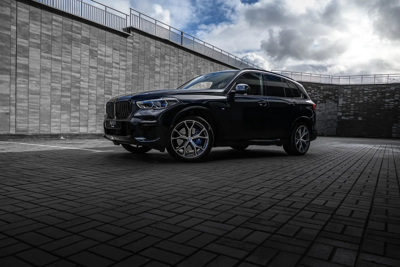 BMW X5 Family Edition — вид спереди