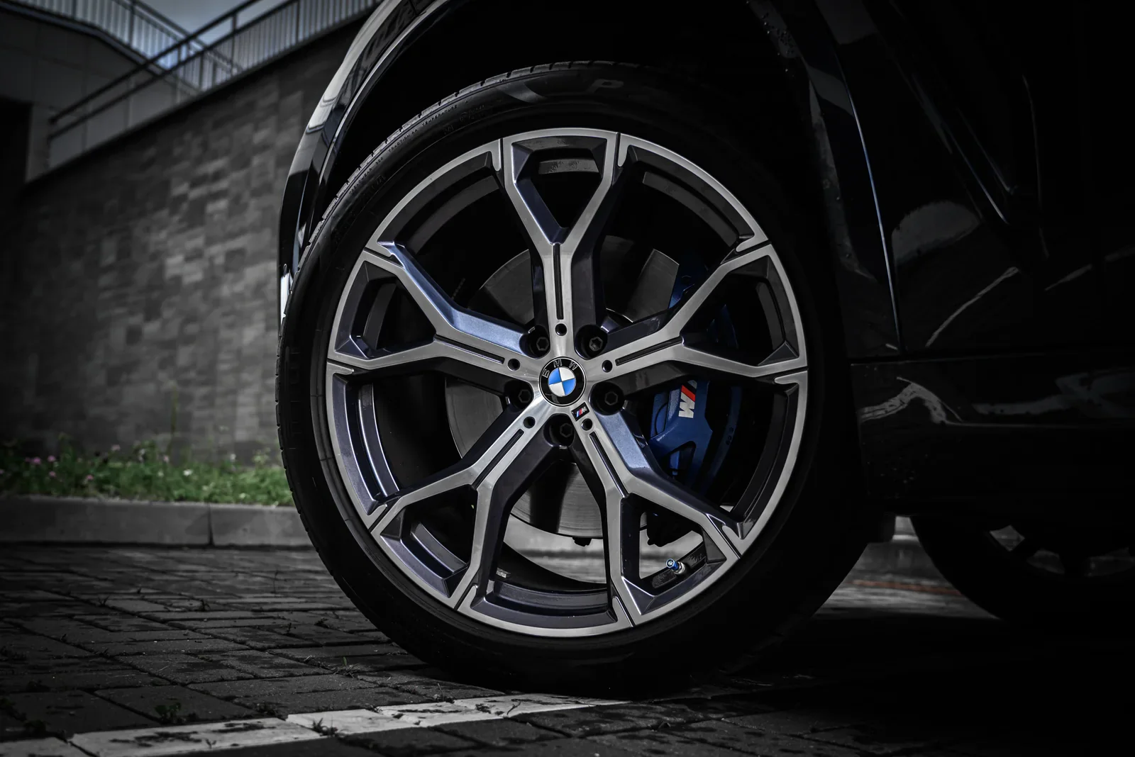 BMW X5 Family Edition — колесо M Sport