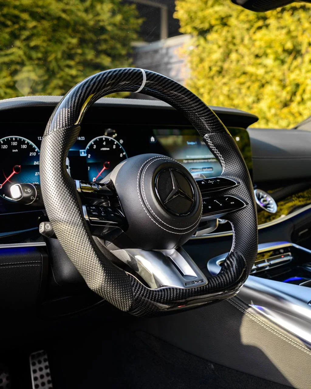 Mercedes-Benz GT43 AMG — фото 7