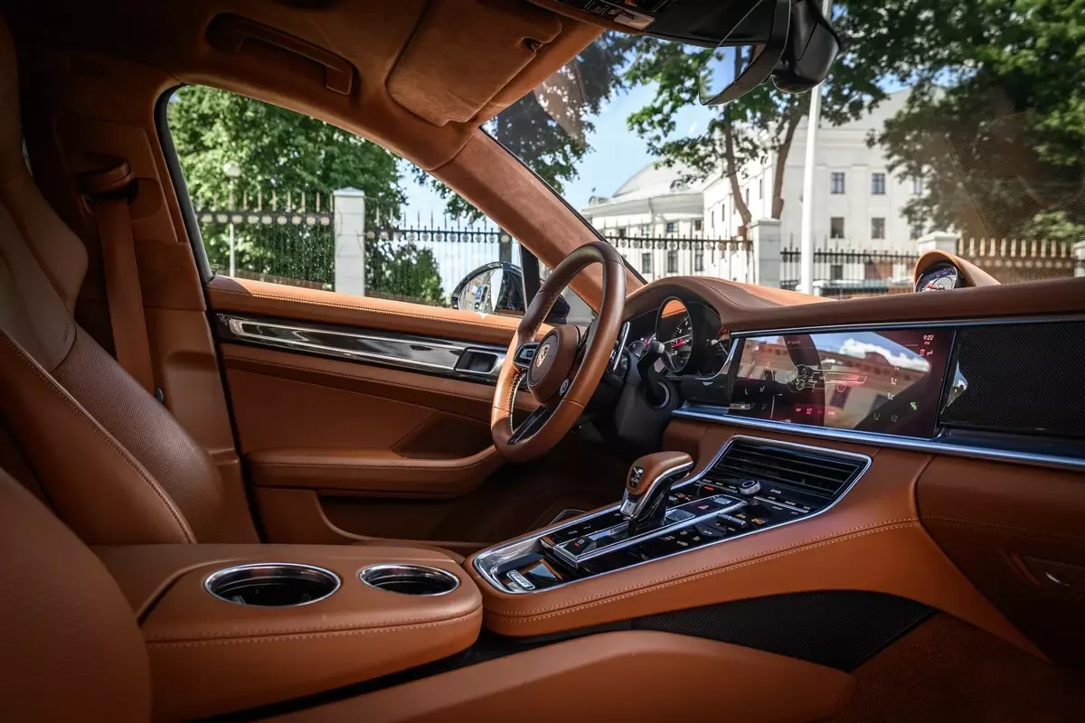 porsche panamera gts