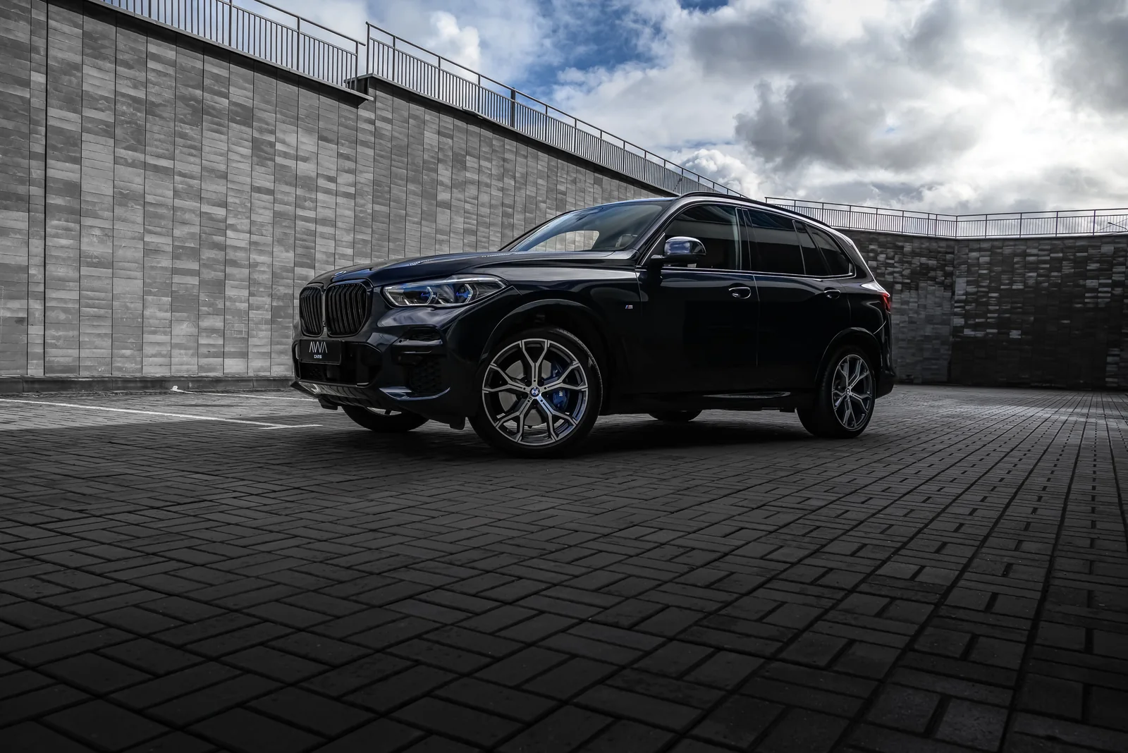 BMW X5 Family Edition — вид спереди