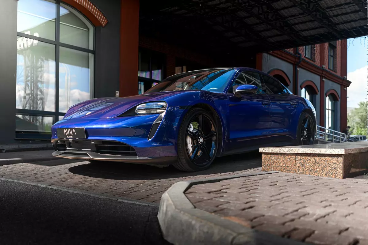 porsche taycan