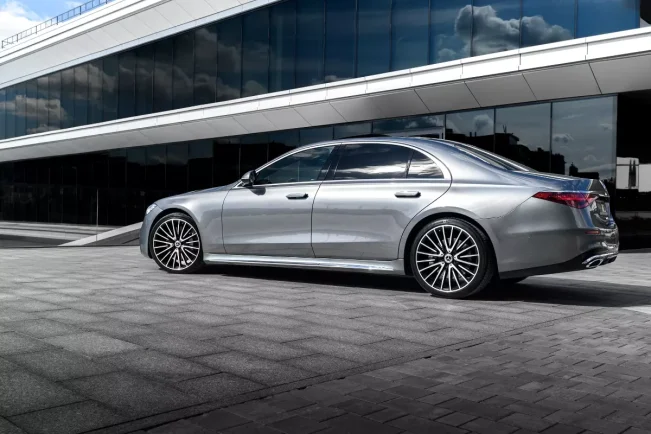 Mercedes-Benz S-class W223 avva cars premium rent