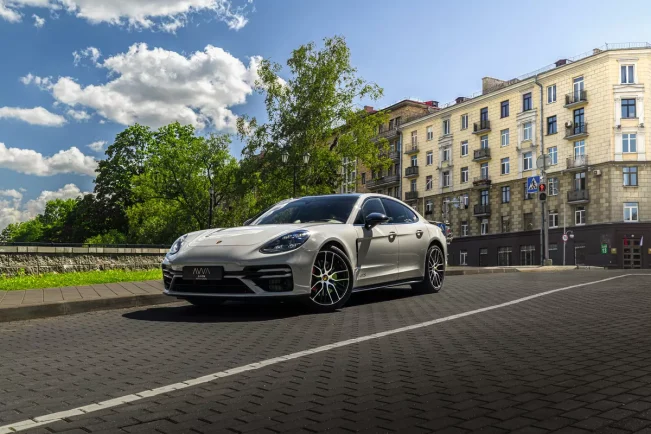 porsche panamera gts