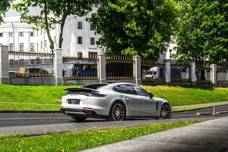 porsche panamera gts