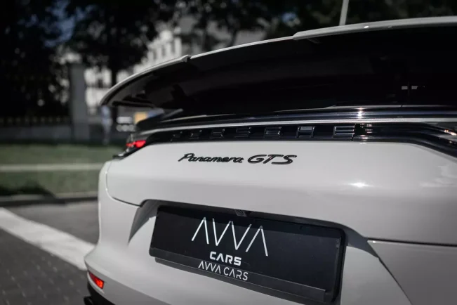 porsche panamera gts