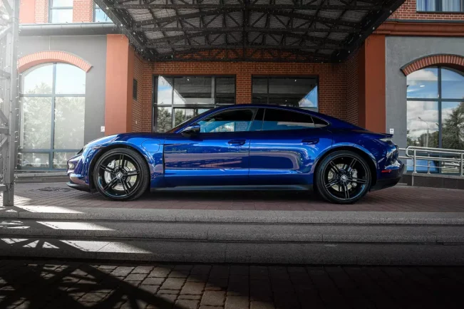 porsche taycan